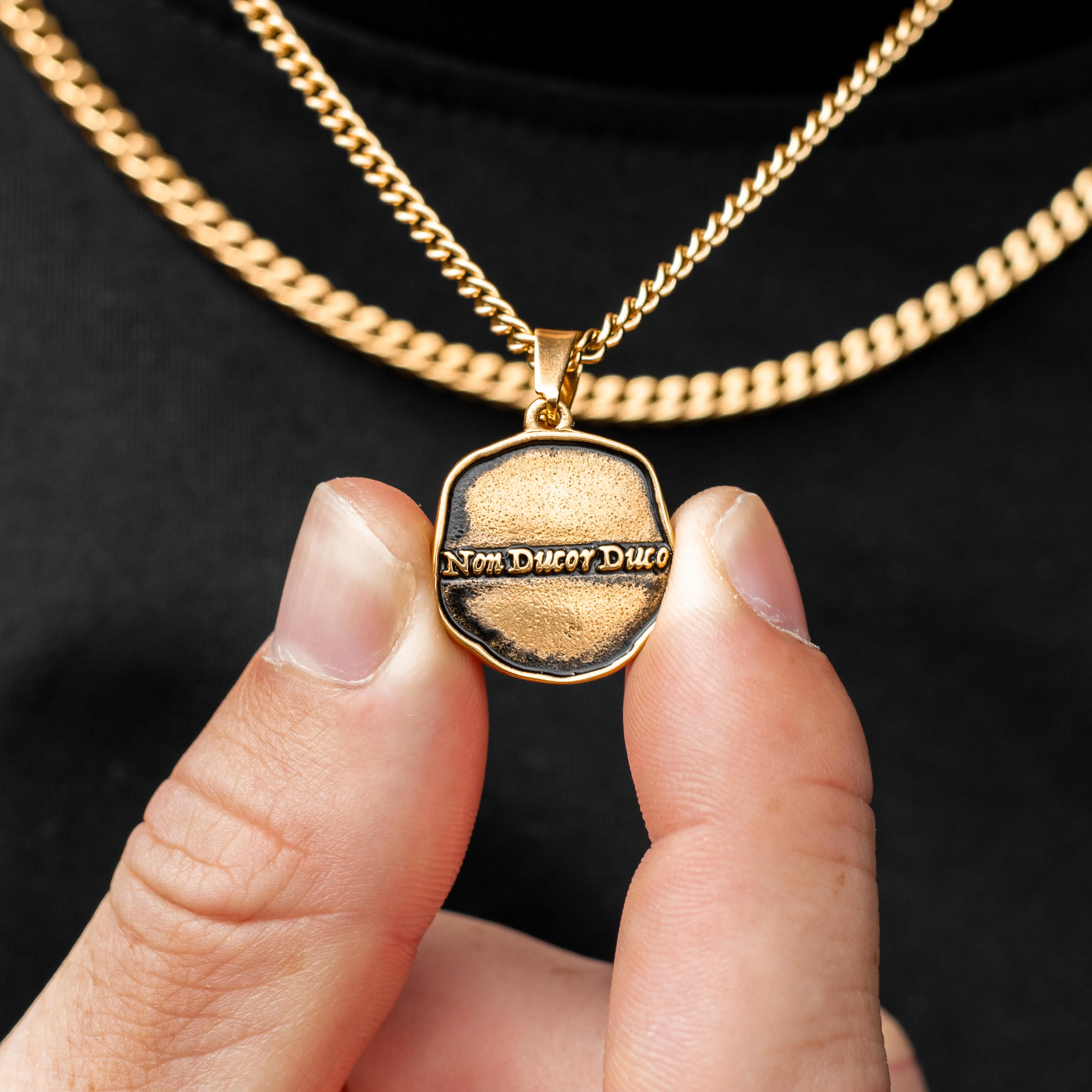 Non Ducor Duco Pendant & Chain - Image 7