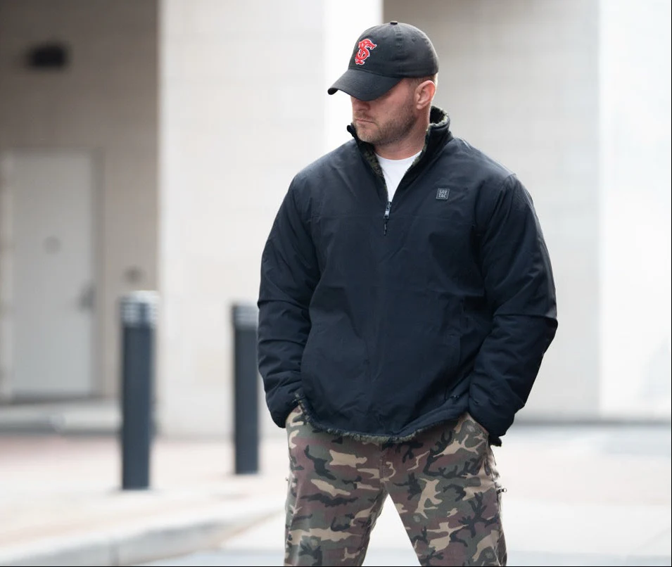 Switchback Reversible Sherpa Pull-over - Image 4